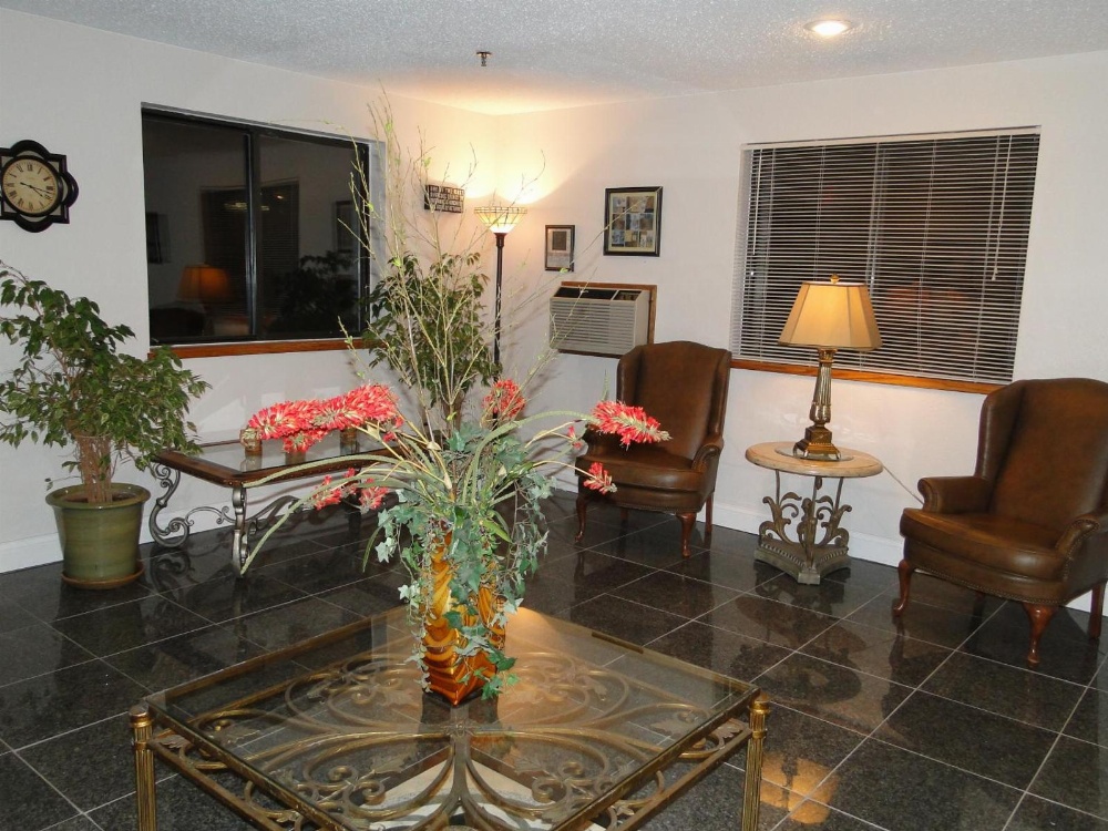 Oscoda Lakeside Hotel